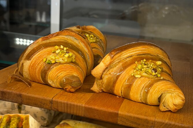 #1 Montmartre Pastries & Chocolate Food Tour with 6+ Tastings - Families, timing, and guide style