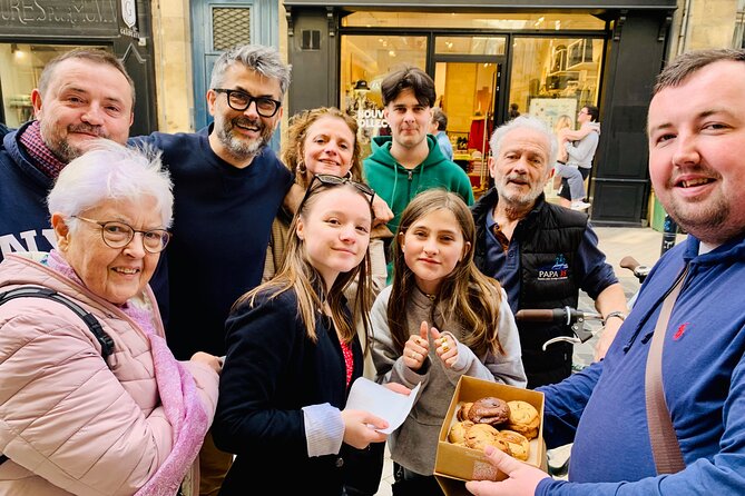 #1 Montmartre Pastries & Chocolate Food Tour with 6+ Tastings - First tastings: boulangeries and French viennoiserie