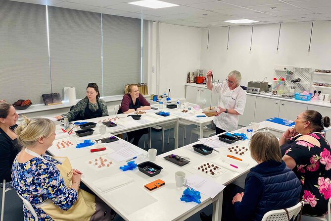 3 Hour Chocolate Making Experience in The Mayford business centre - Key points at a glance