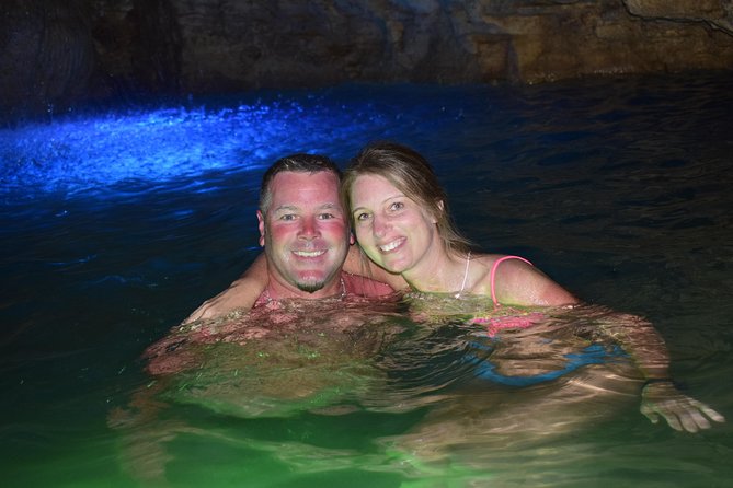 4x4 Dominican Adventure with Chocolate and Coffee Tasting - Macao Beach and Farallon