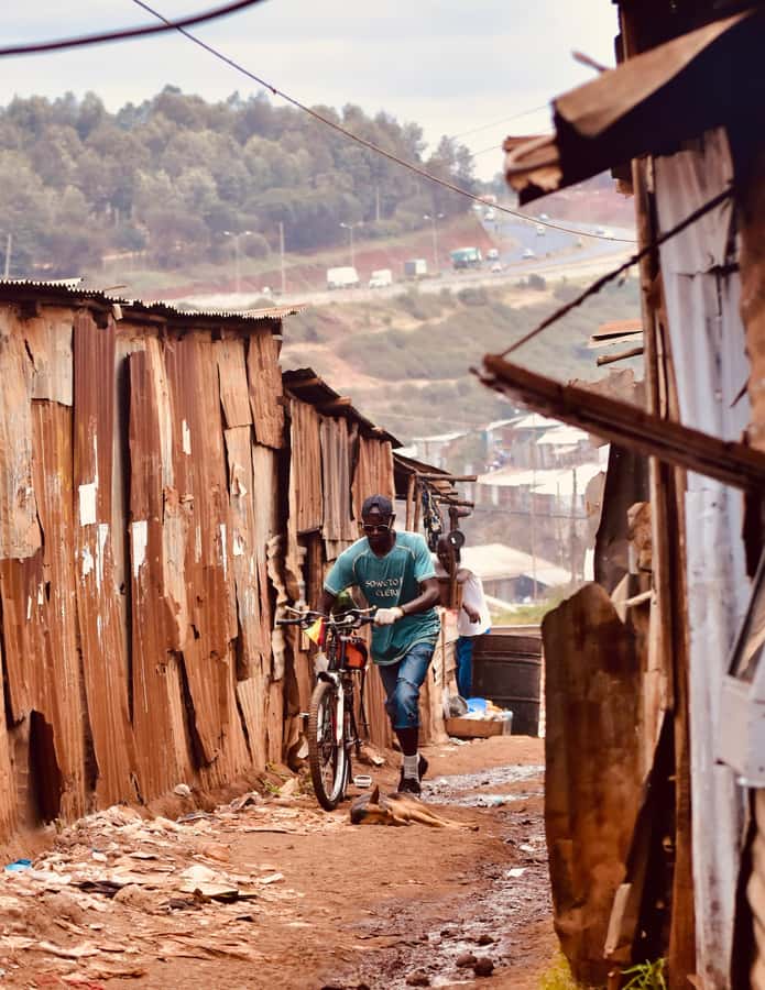 A Visit To KIBERA The Chocolate City. - Local snacks and the food market