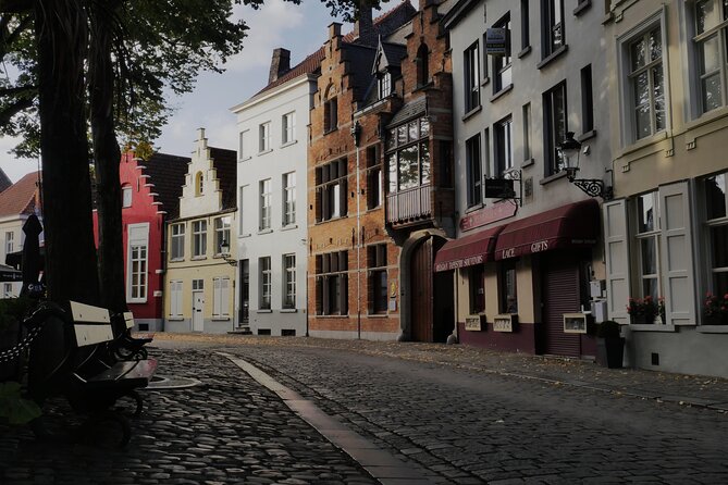 Across Bruges History Equals Fun with chocolate and waffle sample - Chocolate, waffles, and the final surprise