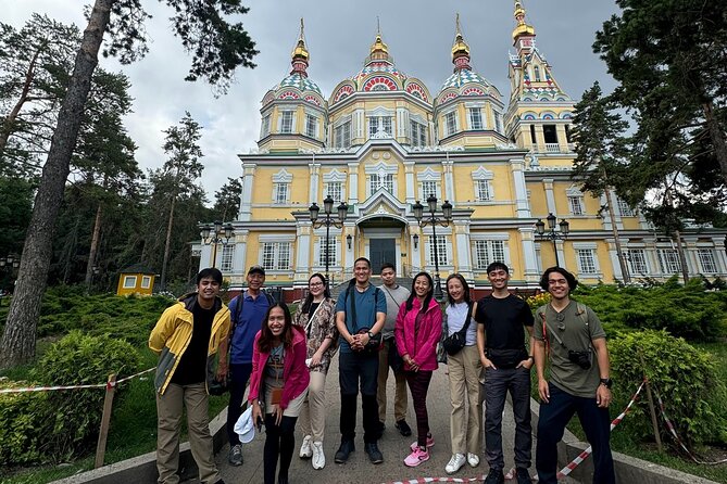 Almaty: City Highlights Walking Tour with Chocolate Shop - The Market Experience at Zeleniy Bazaar