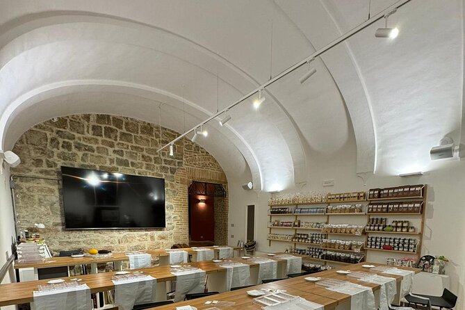 Artisan Chocolate Making Class in Perugia - Why the teacher matters here