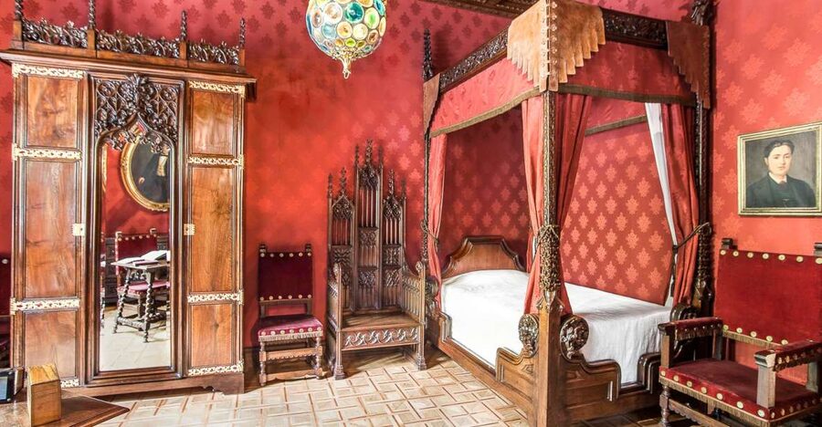 Barcelona: Casa Amatller Guided Visit with Chocolate Gift - Four things to know before you go