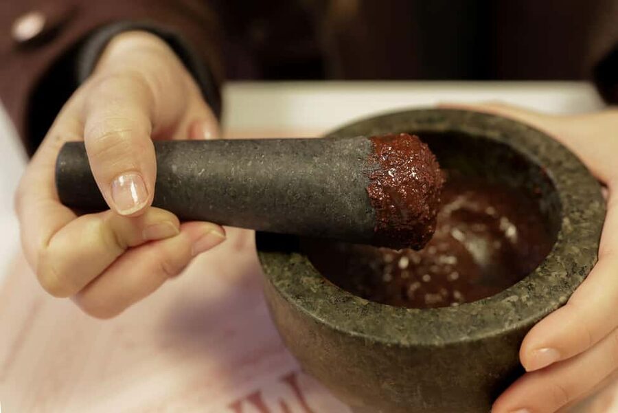 Barcelona & Chocolate Amatller History and Culture + Activity and Tasting - The gourmet shop and the temptation to buy more