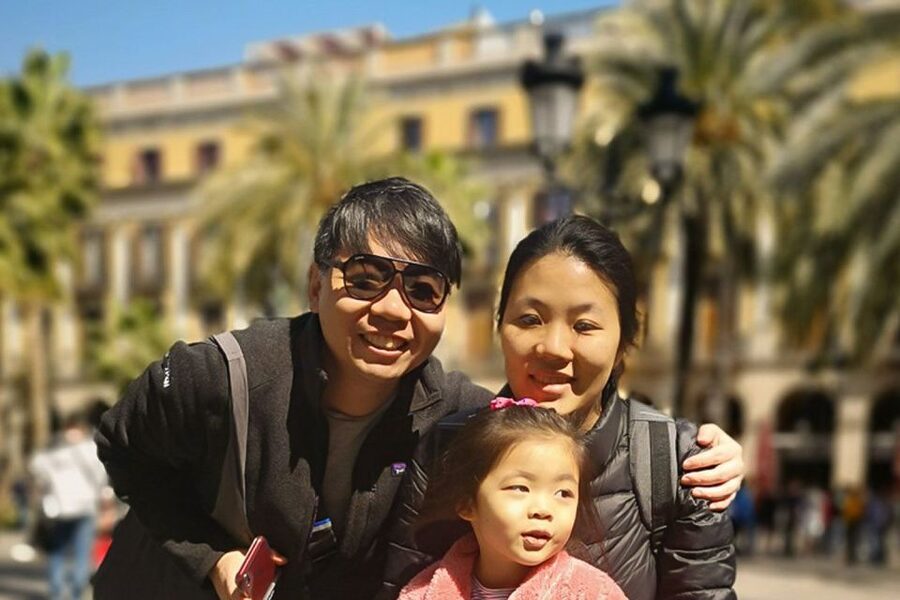 Barcelona: Churros, Hot Chocolate, and Games Family Tour - Gothic Quarter stories, the cathedral, and Roman remains