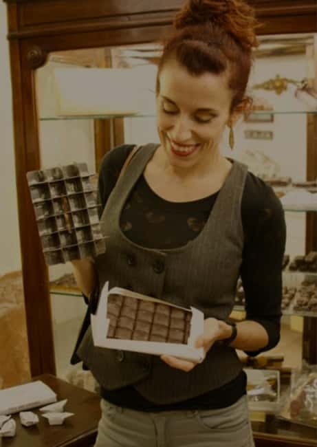 Barcelona: Delicious Chocolate walking tour - Meeting Carla, the pastry chef behind the walk