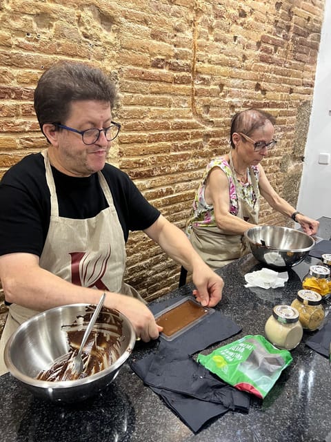 Bean to Bar Chocolate Workshop in Barcelona - What the two-hour format feels like