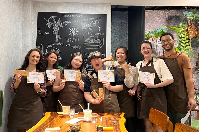 Bean to bar Chocolate Workshop in Ho Chi Minh City - A hot or iced chocolate break