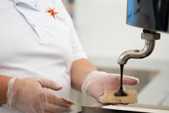 Become a chocolatier for a day, in Modica raw chocolate - Key points at a glance