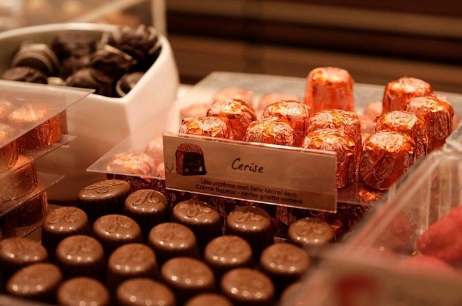 Beer & Chocolate pairing in Brussels - Who will enjoy this evening most?