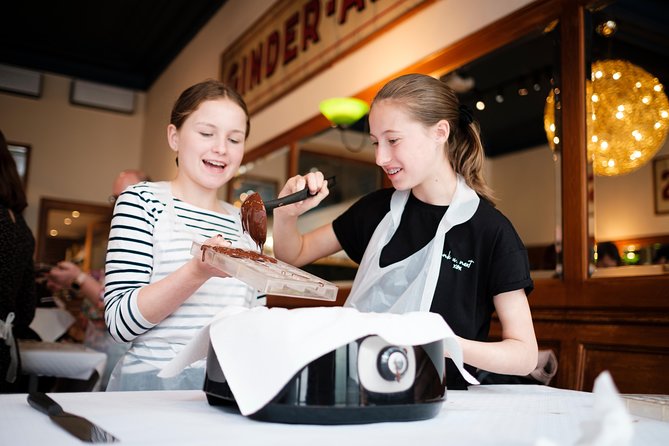 Belgian Chocolate Workshop in Bruges - Tempering chocolate, the first real lesson