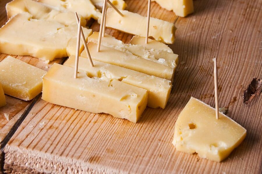 Bern: Gruyères Cheese and Cailler Chocolate Tasting Tour - Who should book this Gruyères day trip?