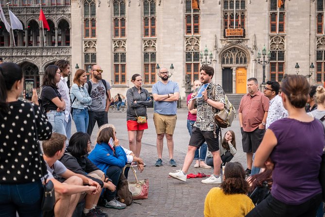 Best of Bruges: History, Chocolate & Beer Tour - Meeting the Guide at Pieter de Coninck en Jan Breydelmarkt