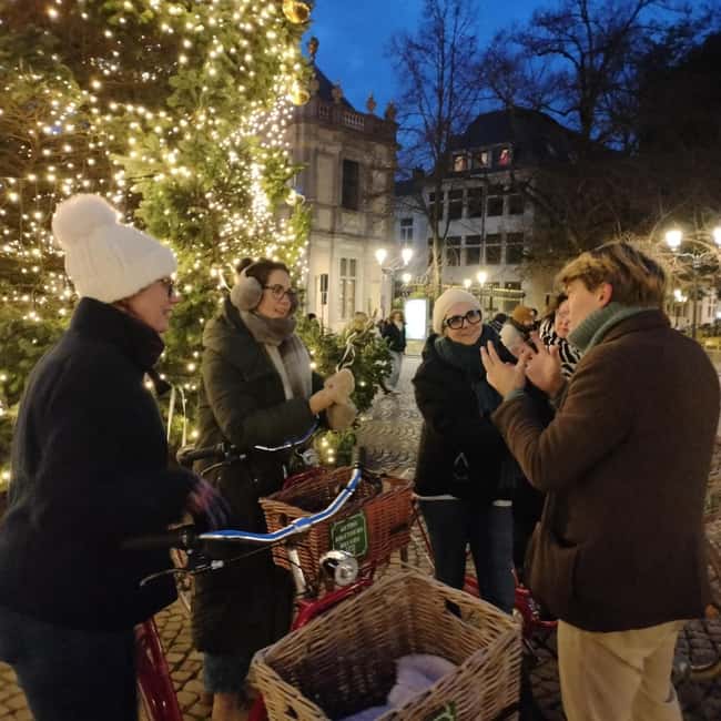 Bruges, Bike Tour with Chocolate Tasting & Hot Wine/Chocolat - Key points at a glance