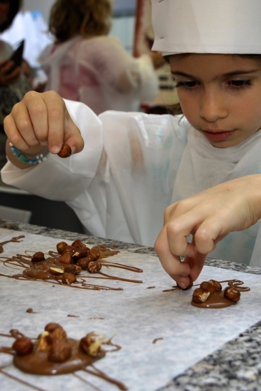Bruges: Chocolate Making Workshop and Chocolate Museum Entry - Key points at a glance