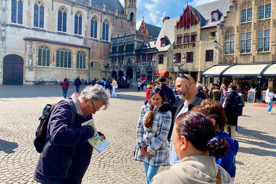 Bruges Highlights, Boat, Beer, Chocolate Day trip from Paris - Who should book this Bruges day trip?