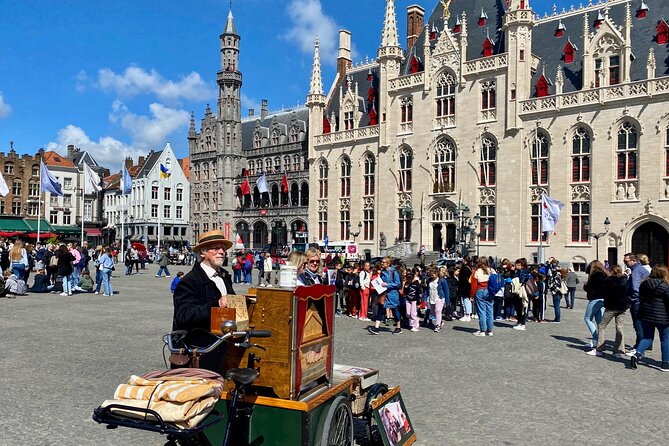 Bruges Highlights, Boat, Beer, Chocolate Day trip from Paris - Six Belgian beers at Bourgogne des Flandres
