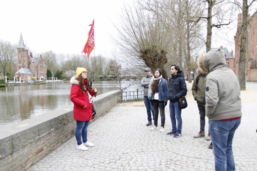 Bruges: History, Chocolate and Beer Walking Tour - Bourgogne des Flandres and the final beer