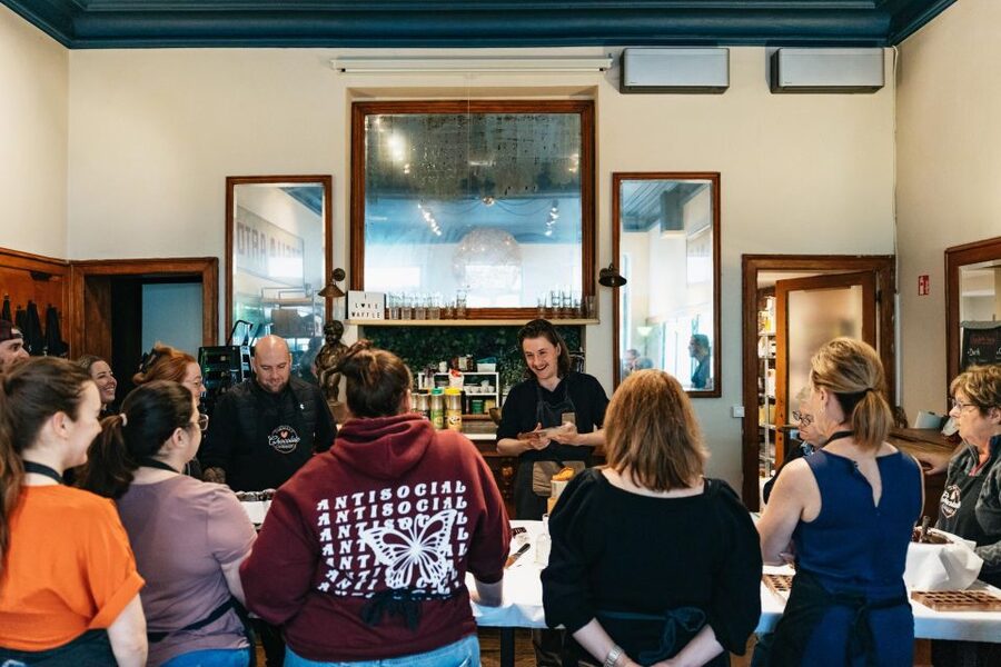 Brussels: 2.5-Hour Belgian Chocolate Making Workshop - Finding the workshop on Voldersstraat