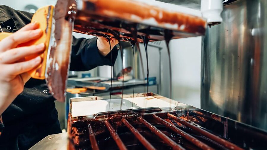 Brussels: Belgian Chocolate Making Workshop with Tastings - Should you book this Brussels chocolate workshop?