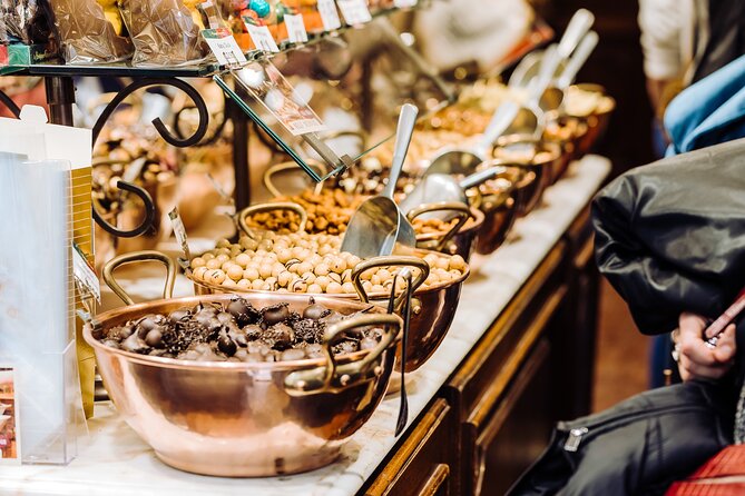Brussels Chocolate Tour Private & Personalized with a Local Guide - Local pralines and old-school chocolate making