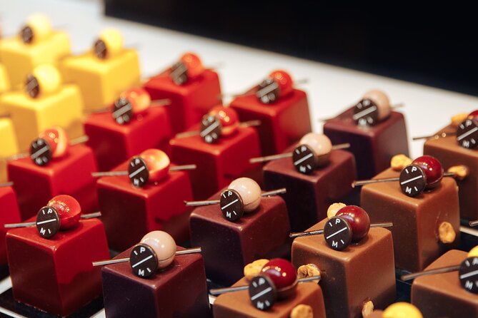 Brussels Chocolate Walking Tour and Workshop - What the pace feels like