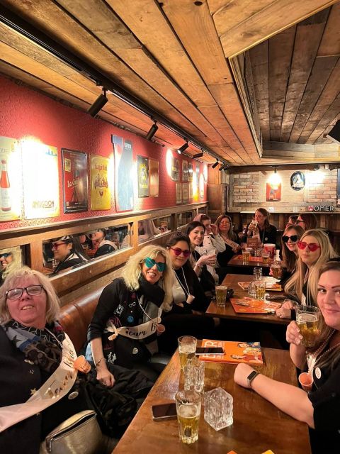 Brussels Tipsy Tour: Cocktail Making, Painting & Chocolates - Group size, guides, and the social side