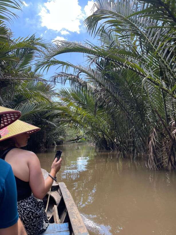 Can Tho: Floating Market, Canal, Cacao Farm & Mekong' Life - Inside the family rice noodle workshop