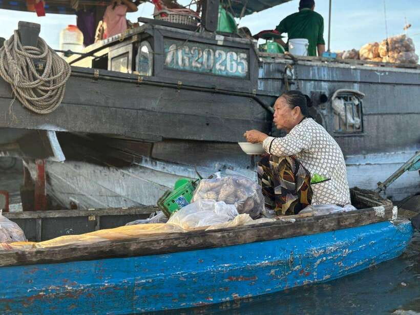 Can Tho: Floating Market, Canal, Cacao Farm & Mekong' Life - Water coconut canals and the quieter river