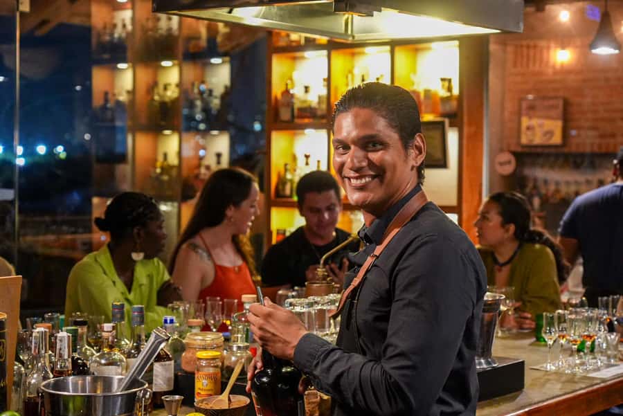 Cartagena: Boutique Rum and Chocolate Tasting at Lunático - Key points at a glance