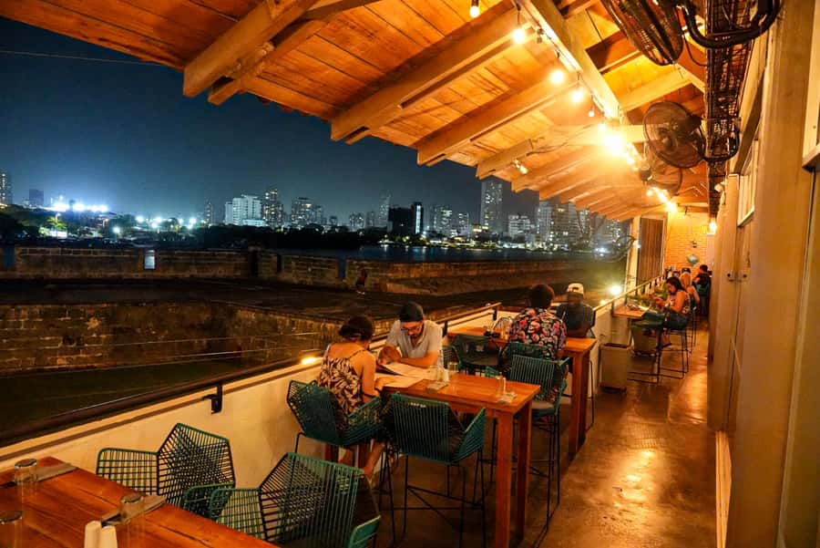 Cartagena: Boutique Rum and Chocolate Tasting at Lunático - Who should book this experience?