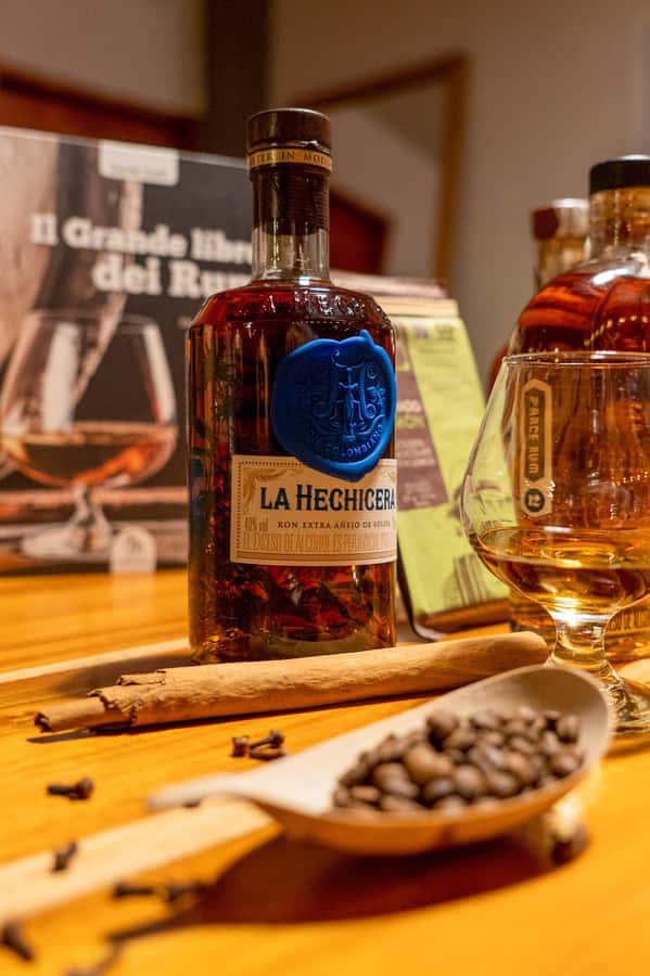 Cartagena: Express Rum and Chocolate Tasting Experience - Why the chocolate pairing earns its place