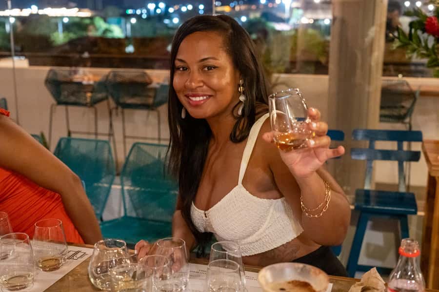 Cartagena: Express Rum and Chocolate Tasting Experience - A one-hour schedule that does not feel rushed