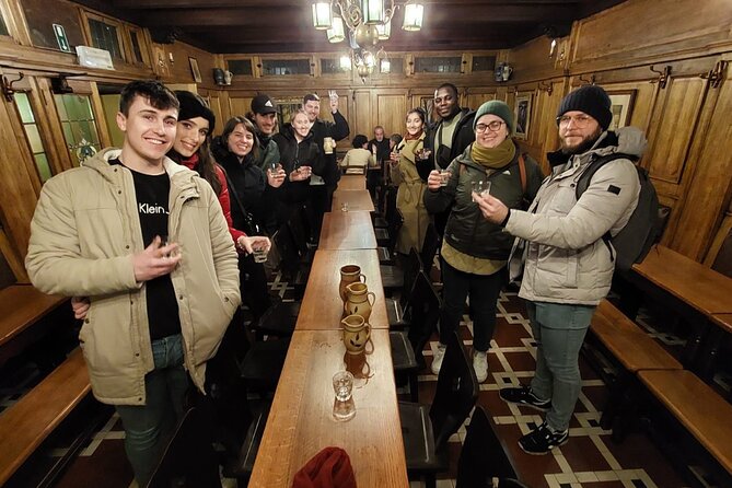 Chocolate and Beer Food Tour of Brussels - Group size, meeting point, and pace
