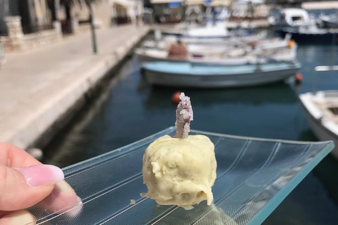 Chocolate and Wine Tasting Small Group Tour from Hvar - Who should book this experience?