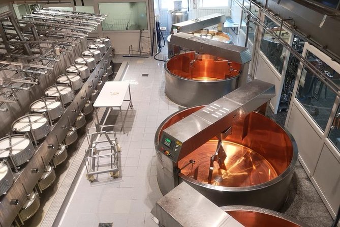 Chocolate, Cheese and Wine Tour in Luzern region - Chocolate stops: more than a sweet break