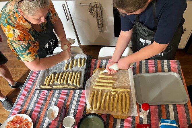 Chocolate & Churros Cooking Class in Madrid - The best parts at a glance