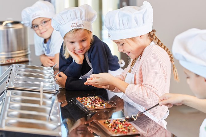 Chocolate factory Individual experience tour - Watching Live Production From Tuesday to Friday