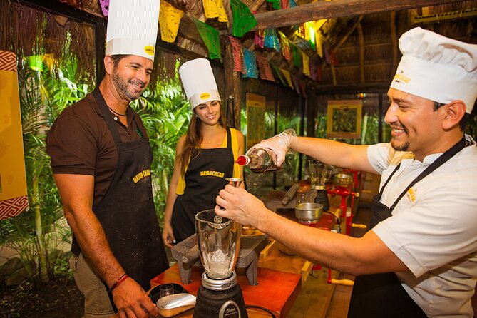 Chocolate & Margarita Workshop - Entering the Mayan house and learning about cacao