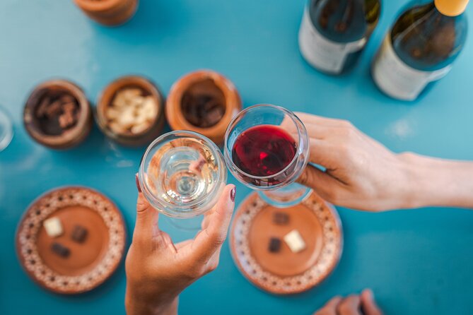 Chocolate Seaside Workshop & Wine Tasting - Learning the Mayan chocolate process