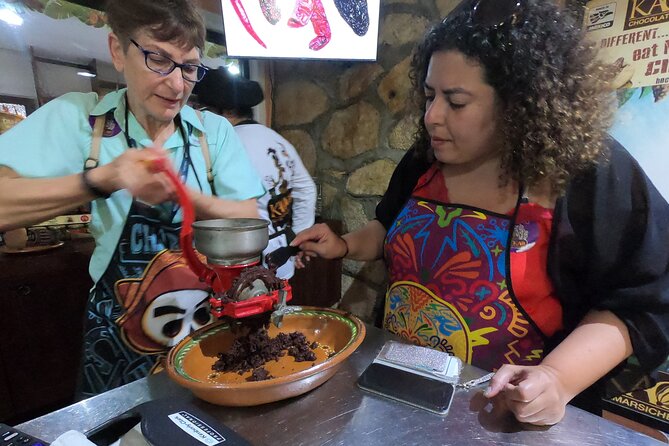 Chocolate Tasting & mayan Presentation - Making chocolate at Chocolates Kaokao