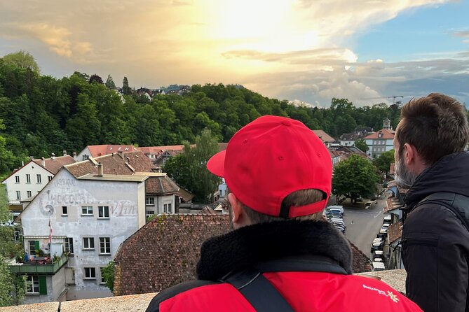 Chocolate tour in Bern with chocolate tasting - Finishing beside BearPark with l’Ours de Berne