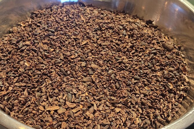 Chocolate Tour Including Hot Chocolate and Samples - Seeing how chocolate is made