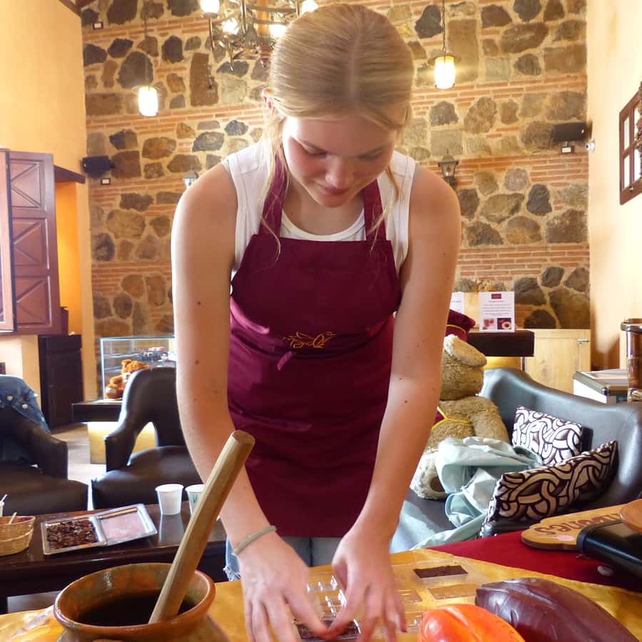 Chocolate workshop; gastronomic experience of cocoa. - Using all five senses at the tasting table