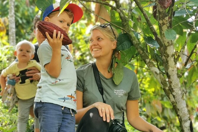Coffee & Chocolate Private Tour in Medellin: Genuine Experience - Picking coffee and learning the traditional method