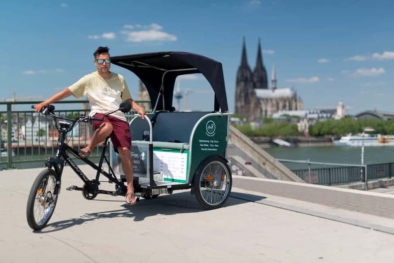 Cologne: Chocolate tasting Tour per Rickschaw - Starting with pickup and a comfortable electric ride