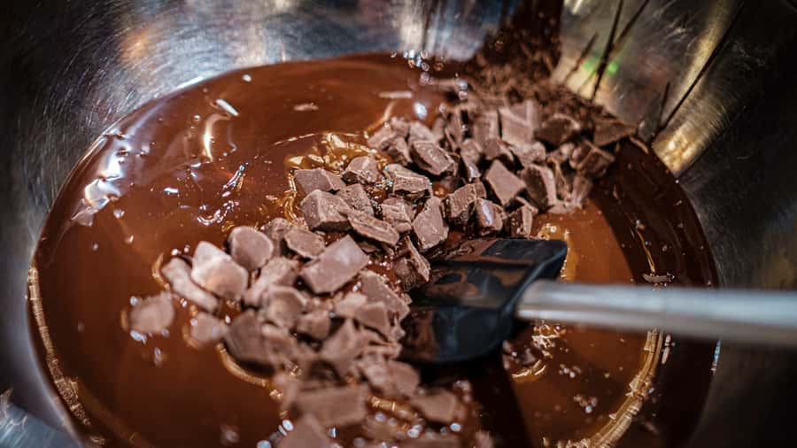 Cusco: Chocolate Workshop with the Best Local Organic Cacao - Making pralines from scratch