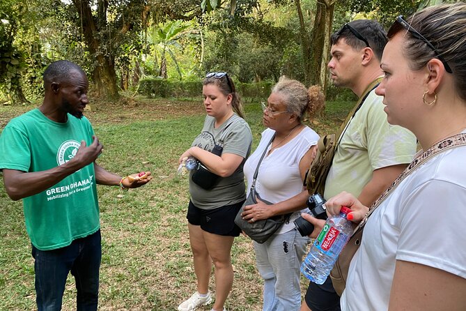 Day Trip Near Accra - Visit Aburi Gardens, Waterfall & Cocoa Farm - Aburi Craft Village: time to browse and buy